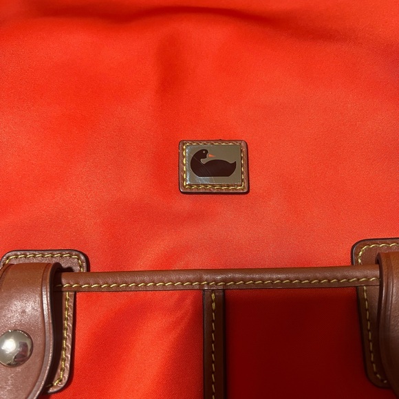 Sold Dooney & Bourke Bag - Picture 3 of 10